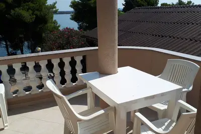 Image de Appartement de deux chambres prés de la plage Tkon, Pasman (A-8454-b)