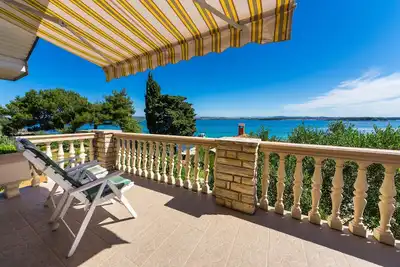 Image de Appartement de deux chambres prés de la plage Tkon, Pasman (A-12346-b)