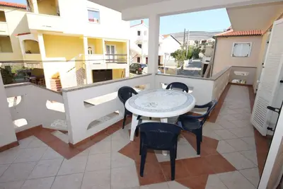 Image de Appartement d'une chambre prés de la plage Zubovici, Pag (A-6356-a)