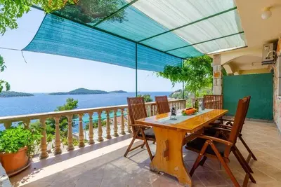 Image de Appartement de deux chambres prés de la plage Prizba, Korcula (A-10063-b)