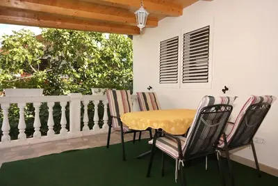 Image de Appartement de deux chambres avec la terrasse Vodice (A-2995-c)