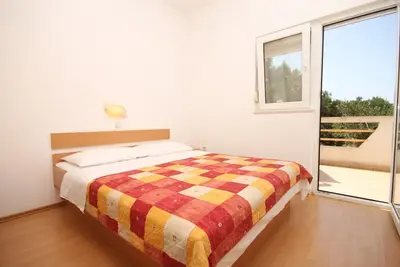 Image de Appartement d'une chambre avec la terrasse Bozava, Dugi otok (A-8123-a)