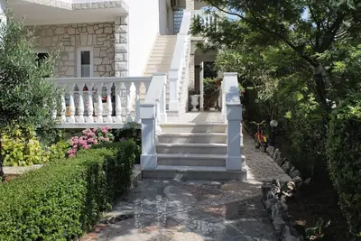 Image de Appartement de deux chambres avec la terrasse Selce, Crikvenica (A-2392-a)