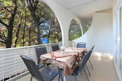 Image de Appartement d'une chambre avec la terrasse et la vue sur le mer Balica Rat, Omis (A-1065-b)