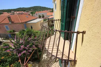 Image de Appartement d'une chambre avec le balcon Kukljica, Ugljan (A-8210-d)