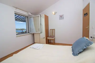 Image de Appartement d'une chambre avec la terrasse et la vue sur le mer Nin, Zadar (A-5805-a)