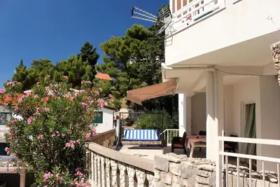 Appartement de deux chambres prés de la plage Mimice, Omis (A-2774-a)