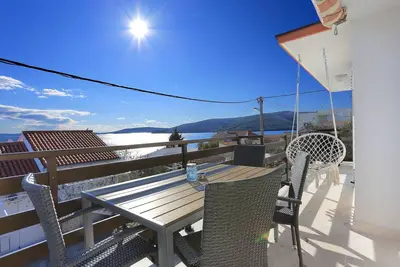 Image de Appartement de deux chambres prés de la plage Seget Vranjica, Trogir (A-6094-a)