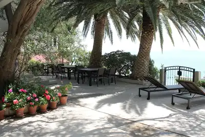 Image de Appartement d'une chambre prés de la plage Zaostrog, Makarska (A-2625-b)