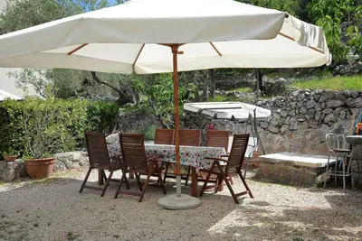 Image de Appartement d'une chambre avec la terrasse et la vue sur le mer Cres (A-7876-b)