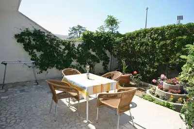 Appartement d'une chambre avec la terrasse Pag (A-4149-a)
