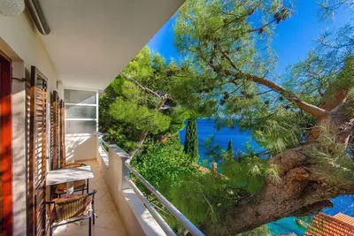 Appartement de deux chambres avec la terrasse et la vue sur le mer Pisak, Omis (A-2802-b)