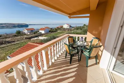 Image de Appartement d'une chambre avec la terrasse et la vue sur le mer Rtina - Miocici, Zadar (A-13072-d)