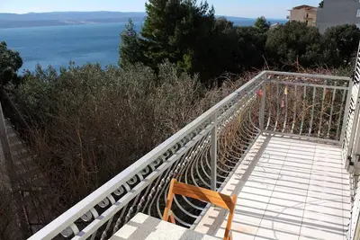 Appartement d'une chambre avec le balcon et la vue sur le mer Marusici, Omis (A-962-b)