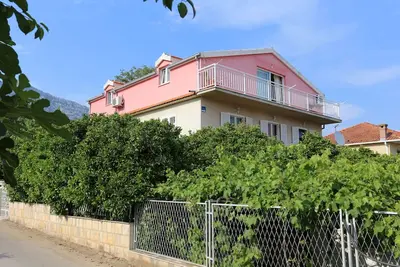 Image de Appartement de trois chambres avec la terrasse Orebic, Peljesac (A-10202-a)