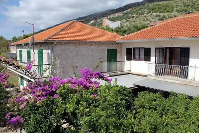 Image de Appartement d'une chambre avec la terrasse Zavala, Hvar (A-128-d)