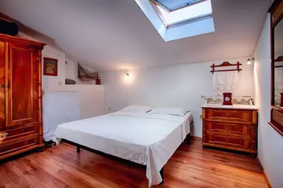 Image de Appartement d'une chambre avec air conditionné Komiza, Vis (A-2450-a)