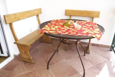 Image de Appartement de deux chambres avec la terrasse Makarska (A-9129-b)