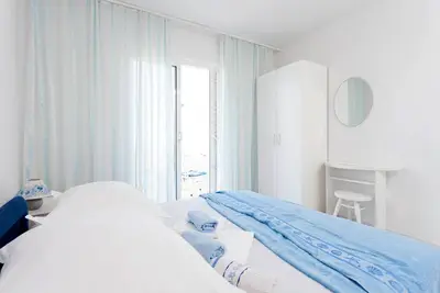 Image de Appartement de deux chambres avec le balcon et la vue sur le mer Podgora, Makarska (A-6671-b)