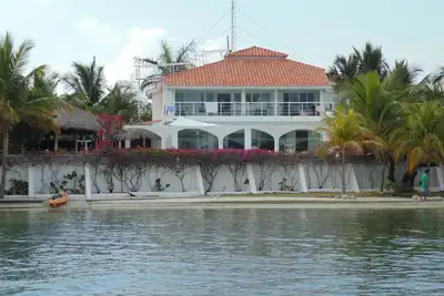 Image de Villa avec plage privée, face aux dunes de Bani. Paradise place