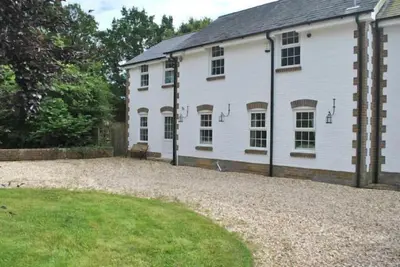 Image de Mont-Ouest Cottage - une annexe qui dort 4 invités dans 2 chambres