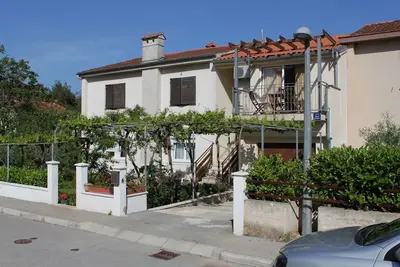 Appartement de deux chambres avec la terrasse Pula (A-7646-a)