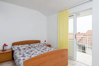 Image de Appartement de deux chambres avec le balcon et la vue sur le mer Orebic, Peljesac (A-643-d)