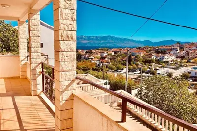 Image de Appartement de deux chambres avec la terrasse et la vue sur le mer Sutivan, Brac (A-2846-b)