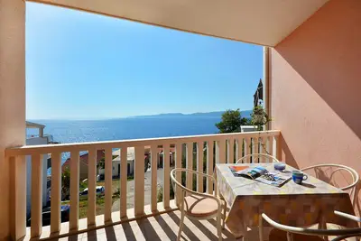 Appartement d'une chambre avec la terrasse et la vue sur le mer Pisak, Omis (A-7521-c)