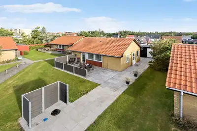 Image de Magnifique maison de 2 chambres à Nørre.