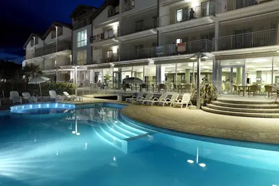 Image de Appartement de vacances avec piscine et climatisation