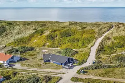 Image de Superbe maison à Hvide Sande avec sauna