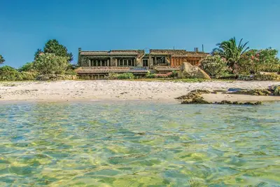 Image de Bel appartement de 2 chambres à Olbia.