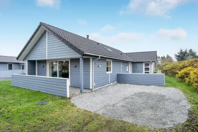 Image de Maison confortable Ă Hvide Sande avec.
