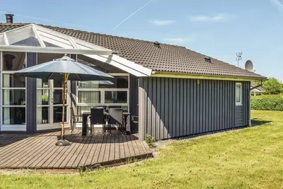 Image de Superbe maison à Rudkøbing avec sauna