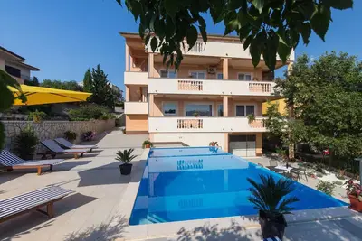 Image de Appartement de vacances avec piscine et climatisation