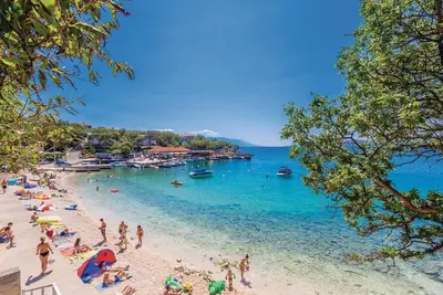 Belle maison à Bribir avec WiFi