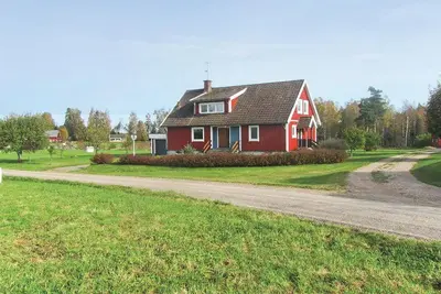 Image de Superbe maison à Bolmsö avec sauna