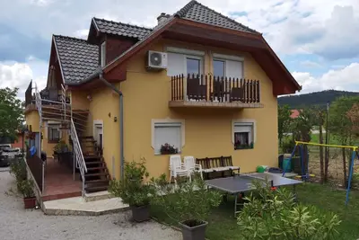 Image de Studio avec jardin et Internet
