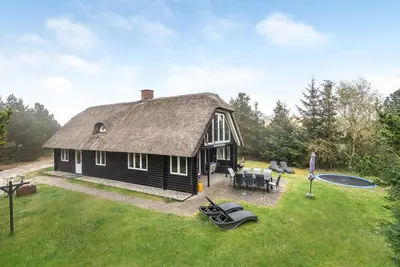 Image de Belle maison à Blåvand avec sauna