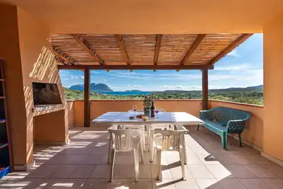 Image de Appartement de vacances avec une vue magnifique sur la mer