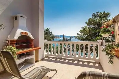 Belle maison de 2 chambres à Selce