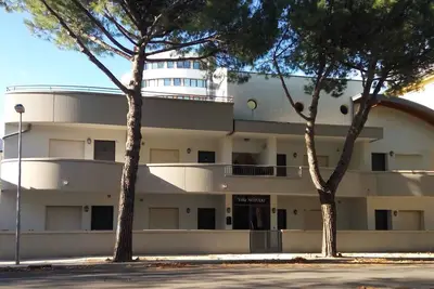 Image de Appartement de vacances avec terrasse et climatisation au rez-de-chaussée