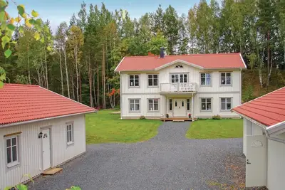 Image de Maison confortable à Jönköping avec.