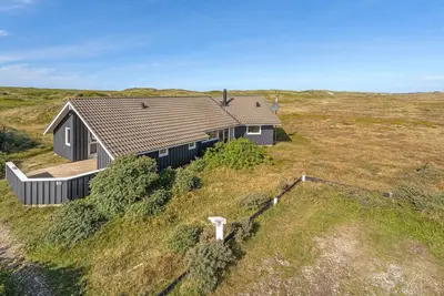 Image de Belle maison à Hvide Sande avec sauna