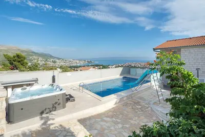 Bel appartement à Split avec WiFi