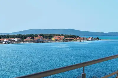 Image de Appartement confortable à Brodarica.