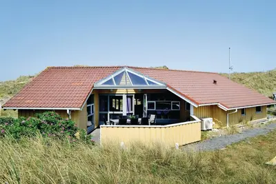 Image de Belle maison à Hvide Sande avec WiFi