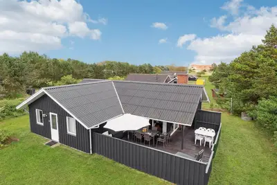 Image de Belle maison à Hvide Sande avec sauna