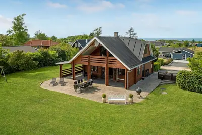 Image de Magnifique maison à Glesborg avec sauna